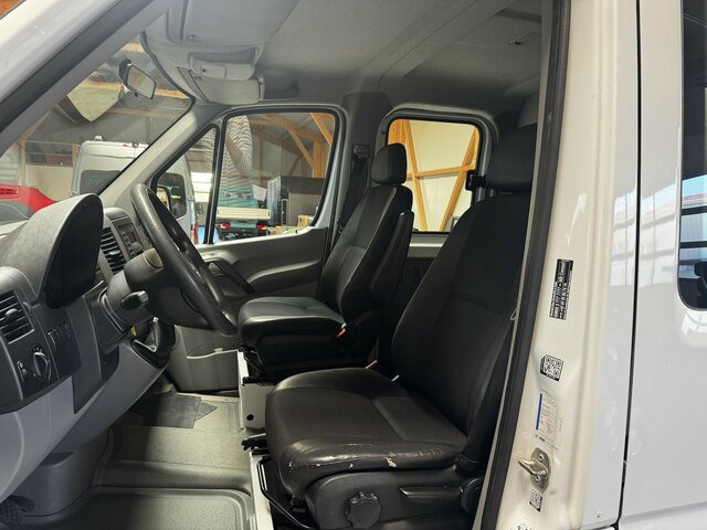 MERCEDES-BENZ Sprinter 316 CDI Doka 4x4 Allrad Plane - Plachtová dodávka, Dodávkа s dvojitou kabínou: obrázok 4 MERCEDES-BENZ Sprinter 316 CDI Doka 4x4 Allrad Plane - Plachtová dodávka, Dodávkа s dvojitou kabínou: obrázok 4