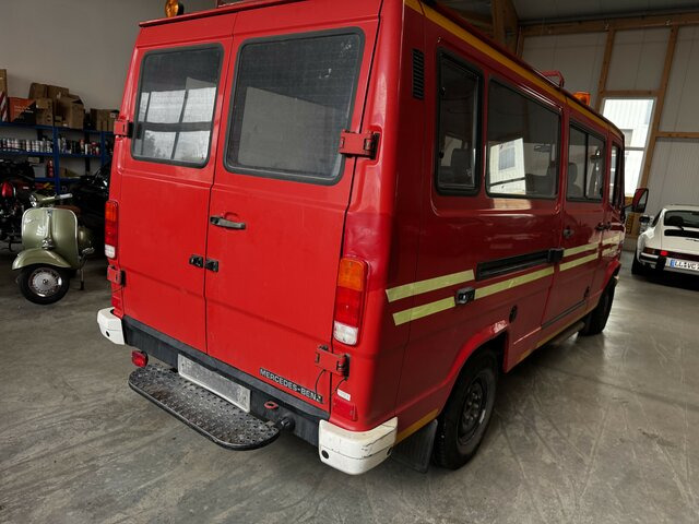 MERCEDES-BENZ T1 310 D Bremer Kombi Feuerwehr1. Hand - Minibus, Mikrobus: obrázok 4 MERCEDES-BENZ T1 310 D Bremer Kombi Feuerwehr1. Hand - Minibus, Mikrobus: obrázok 4