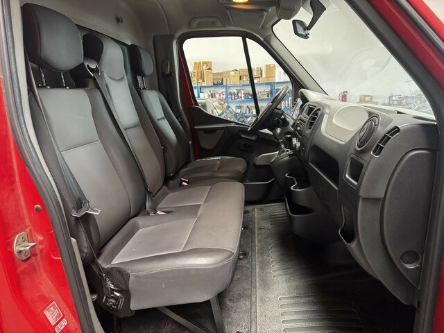 RENAULT Master 2.3 HDI L2 Pritsche Plane - Plachtová dodávka: obrázok 3 RENAULT Master 2.3 HDI L2 Pritsche Plane - Plachtová dodávka: obrázok 3
