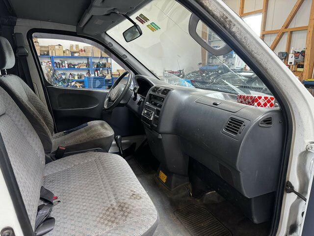 Automobil TOYOTA Hiace 2.5TD Kasten lang 4WD 4x4: obrázok 8