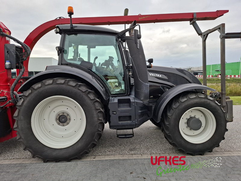 Valtra T 234 Direct TwinTrac - Traktor: obrázok 3 Valtra T 234 Direct TwinTrac - Traktor: obrázok 3