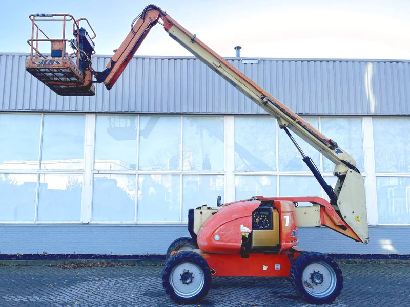 JLG 600 AJ - Teleskopická plošina: obrázok 1 JLG 600 AJ - Teleskopická plošina: obrázok 1
