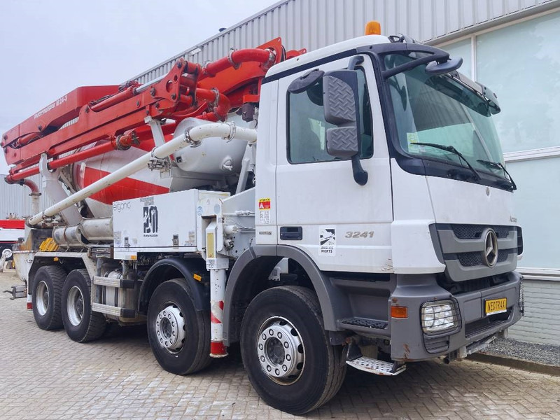 Mercedes-Benz Actros 3241 Putzmeister M24/3 2013 8X4 - Domiešavač: obrázok 3 Mercedes-Benz Actros 3241 Putzmeister M24/3 2013 8X4 - Domiešavač: obrázok 3