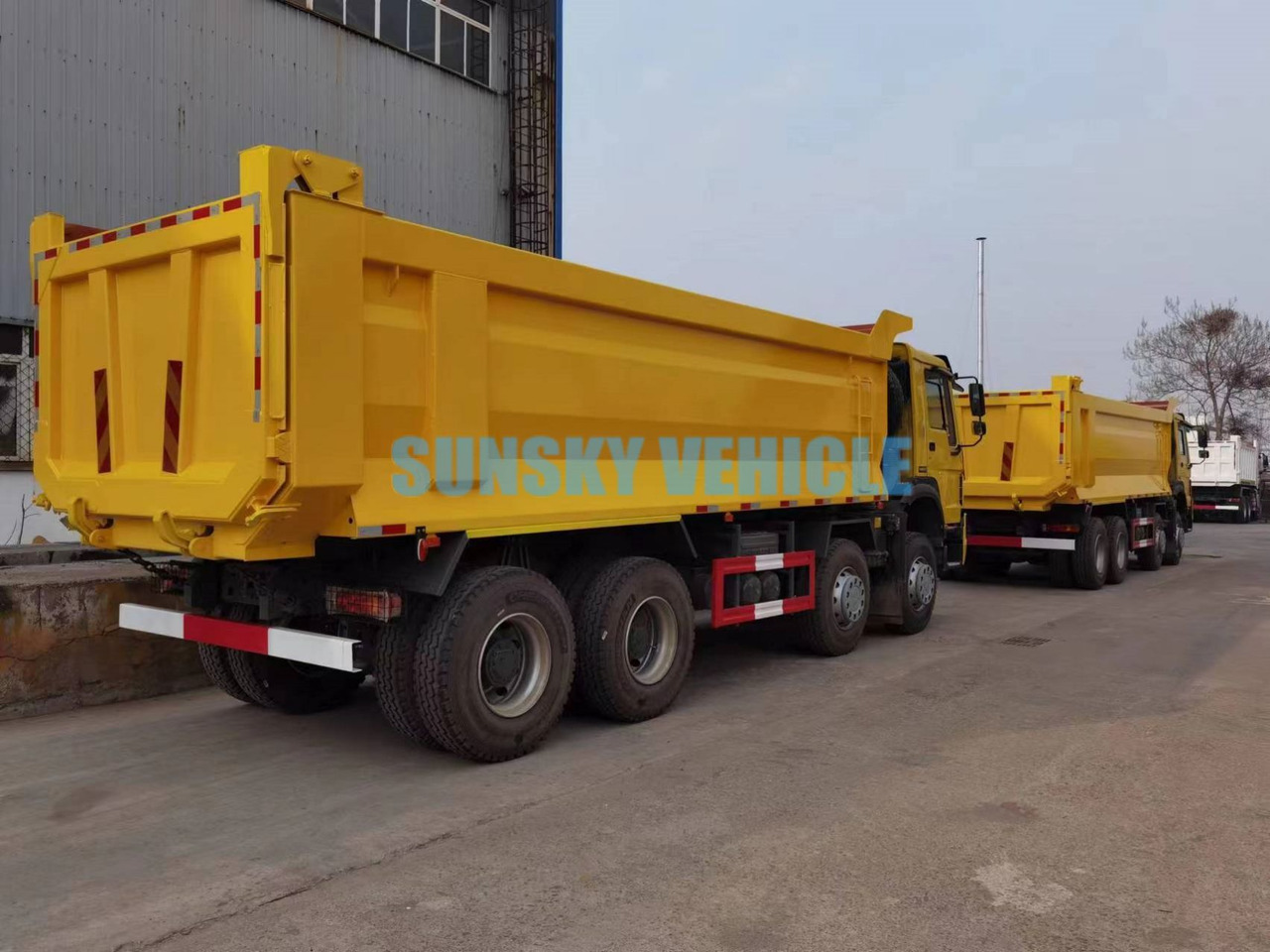 HOWO 8X4 dump truck - Sklápač: obrázok 5 HOWO 8X4 dump truck - Sklápač: obrázok 5