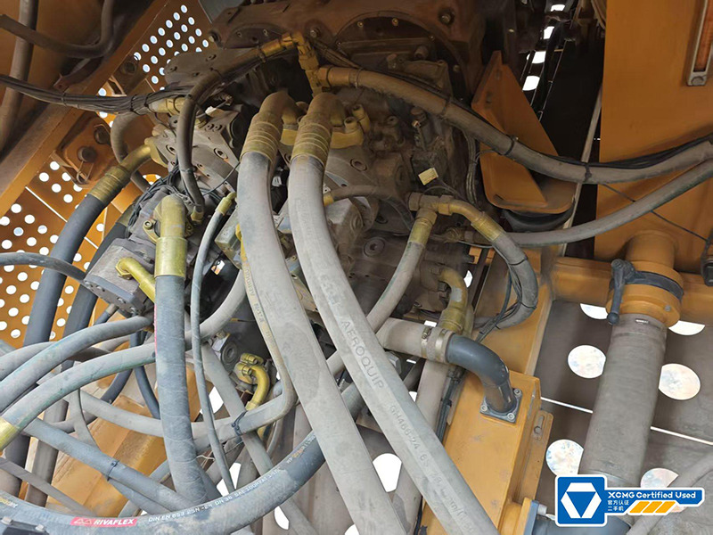 XCMG 2022 used XGC16000 1250ton large-tons crawler crane price - Pásový žeriav: obrázok 2 XCMG 2022 used XGC16000 1250ton large-tons crawler crane price - Pásový žeriav: obrázok 2