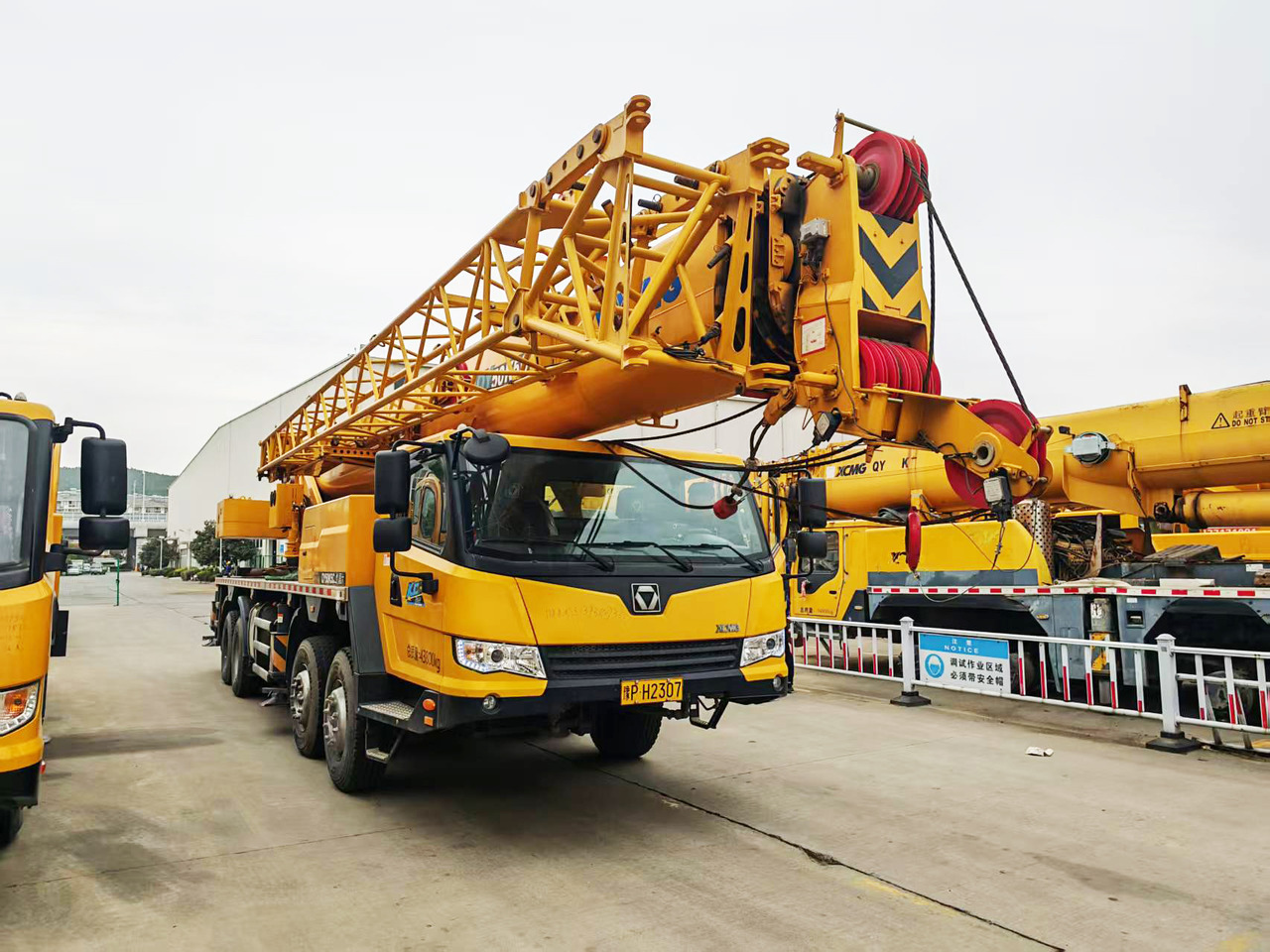 XCMG Factory Second Hand 50 Ton Mobile Crane QY50K5C_1 Hydraulic Arm Crane For Trucks - Autožeriav: obrázok 2 XCMG Factory Second Hand 50 Ton Mobile Crane QY50K5C_1 Hydraulic Arm Crane For Trucks - Autožeriav: obrázok 2
