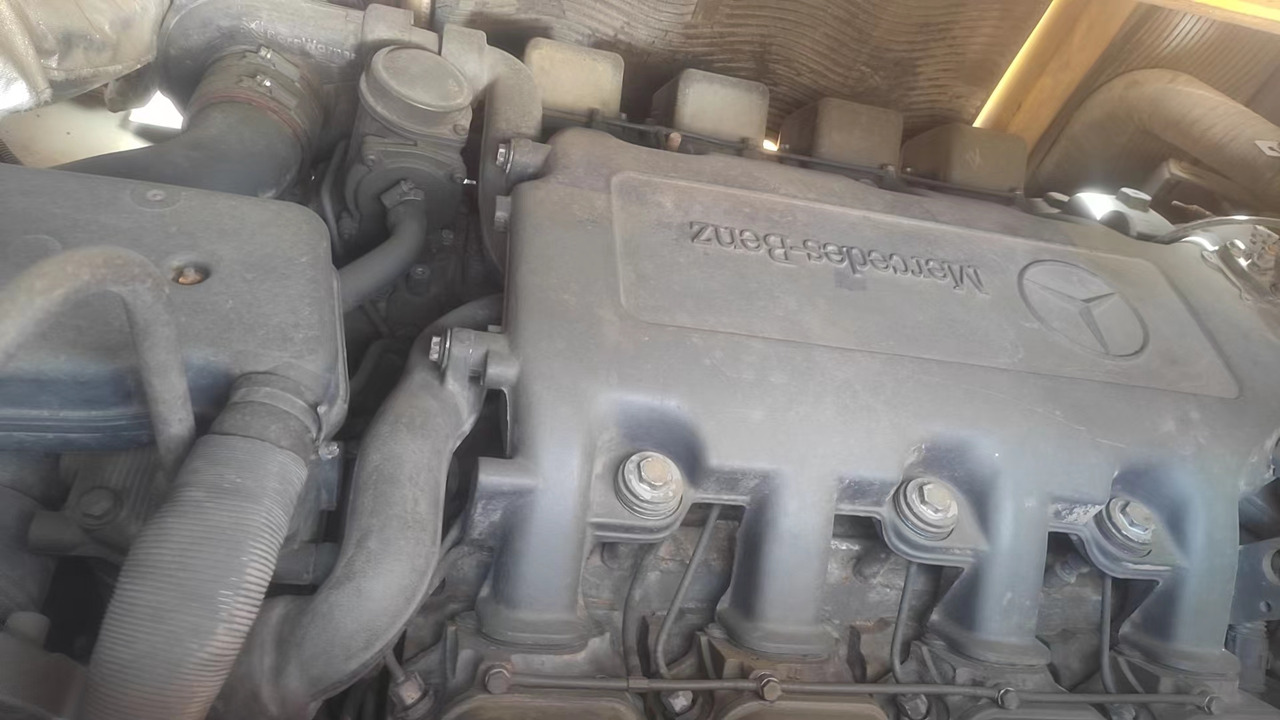 XCMG Factory Second Hand Mobile Truck Crane QAY200 200 Ton All Terrain Cranes In Good Condition - Žeriav pre všetky terény: obrázok 5 XCMG Factory Second Hand Mobile Truck Crane QAY200 200 Ton All Terrain Cranes In Good Condition - Žeriav pre všetky terény: obrázok 5