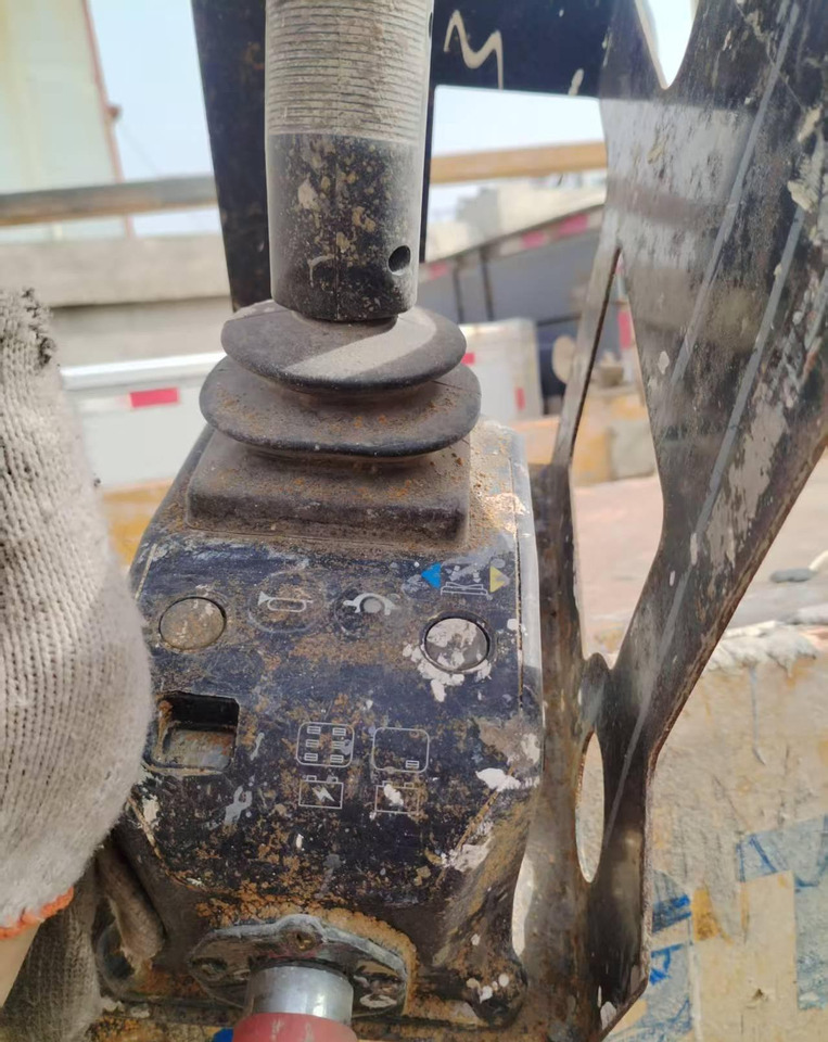 XCMG GTJZ1012 used 10m hydraulic scissor lift in good condition - Samohybná plošiny: obrázok 2 XCMG GTJZ1012 used 10m hydraulic scissor lift in good condition - Samohybná plošiny: obrázok 2