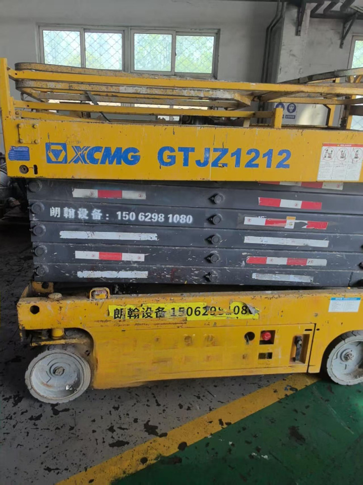 XCMG GTJZ1212 12m aerial work table platform scissor lift for sale - Samohybná plošiny: obrázok 4 XCMG GTJZ1212 12m aerial work table platform scissor lift for sale - Samohybná plošiny: obrázok 4