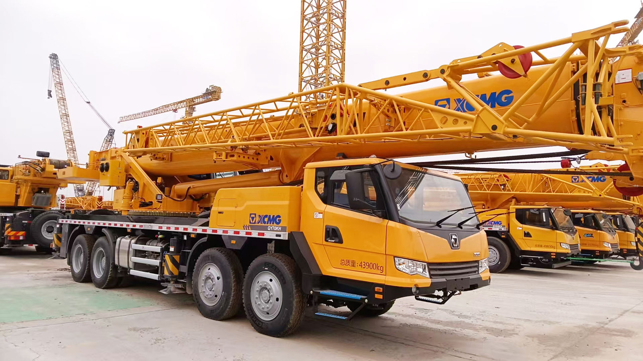 XCMG Manufacturer Second Hand Lorry Truck Crane QY55K5C_2 55 Ton Mobile Hydraulic Crane For Sale - Autožeriav: obrázok 3 XCMG Manufacturer Second Hand Lorry Truck Crane QY55K5C_2 55 Ton Mobile Hydraulic Crane For Sale - Autožeriav: obrázok 3
