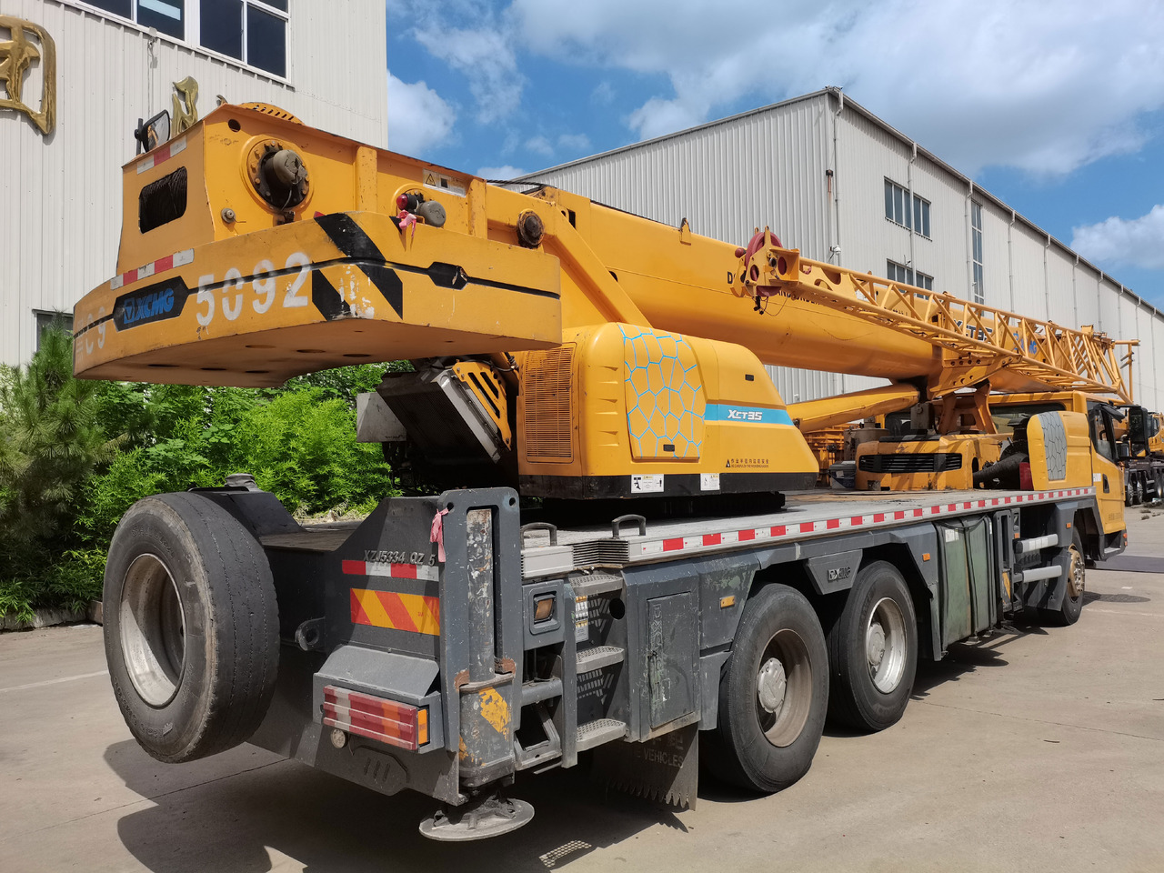 XCMG Manufacturer Second Hand Truck Crane 25 Tons XCT25L5 Mini Mobile Crane With Best Sale - Autožeriav: obrázok 4 XCMG Manufacturer Second Hand Truck Crane 25 Tons XCT25L5 Mini Mobile Crane With Best Sale - Autožeriav: obrázok 4