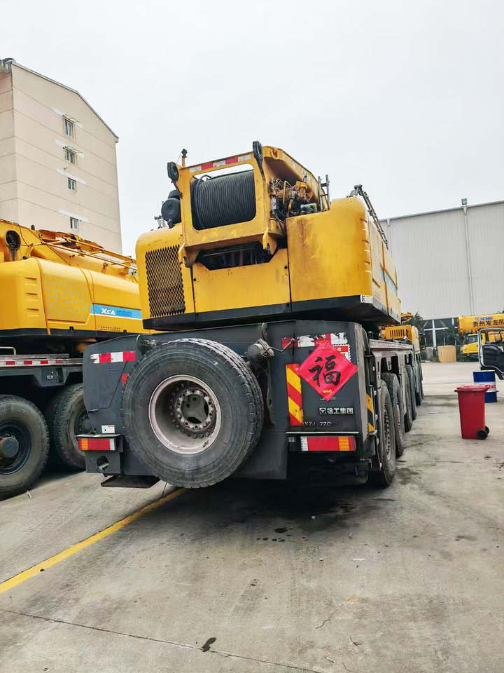 XCMG Manufacturer Used Mobile Hydraulic Truck Cranes XCA300 All Terrain Crane For Sale - Žeriav pre všetky terény: obrázok 5 XCMG Manufacturer Used Mobile Hydraulic Truck Cranes XCA300 All Terrain Crane For Sale - Žeriav pre všetky terény: obrázok 5
