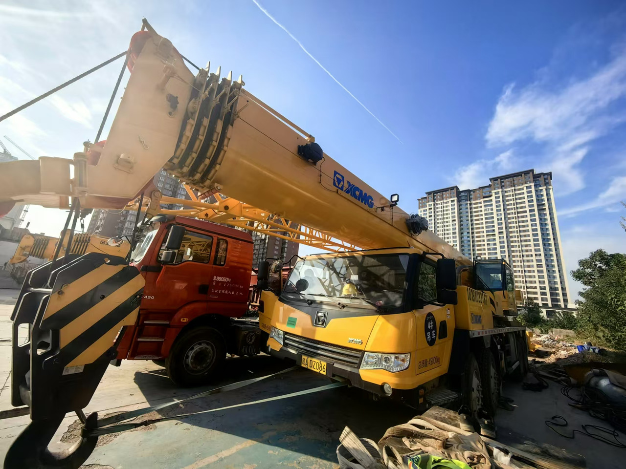 XCMG Official QY55K5C_2 Used Truck Mounted Crane 55ton Mobile Hydraulic Crane Price For Sale - Autožeriav: obrázok 2 XCMG Official QY55K5C_2 Used Truck Mounted Crane 55ton Mobile Hydraulic Crane Price For Sale - Autožeriav: obrázok 2