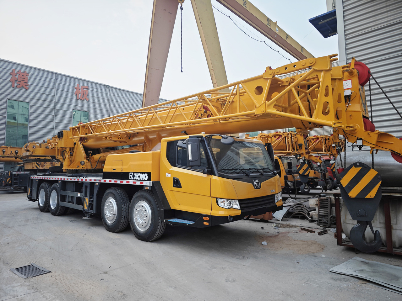 XCMG Official Second Hand Mobile Crane 50 Ton Hydraulic Truck Crane Price - Autožeriav: obrázok 4 XCMG Official Second Hand Mobile Crane 50 Ton Hydraulic Truck Crane Price - Autožeriav: obrázok 4