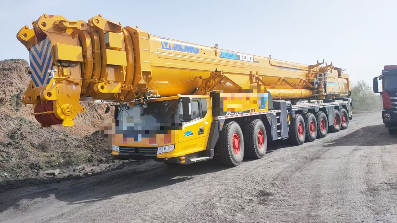 XCMG Official Second Hand Mobile Truck Crane XCA700 All Terrain Cranes With High Quality - Žeriav pre všetky terény: obrázok 2 XCMG Official Second Hand Mobile Truck Crane XCA700 All Terrain Cranes With High Quality - Žeriav pre všetky terény: obrázok 2