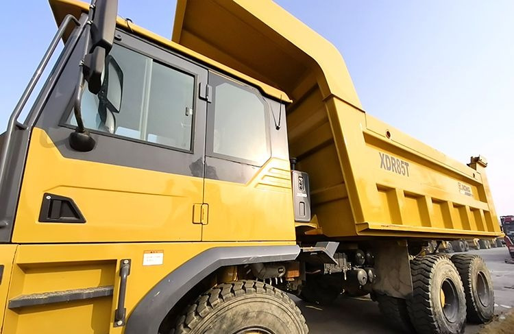 XCMG Official Used Cheap Tipper Truck XDR85T 70 Ton Mining Dump Truck Price - Damper: obrázok 2 XCMG Official Used Cheap Tipper Truck XDR85T 70 Ton Mining Dump Truck Price - Damper: obrázok 2