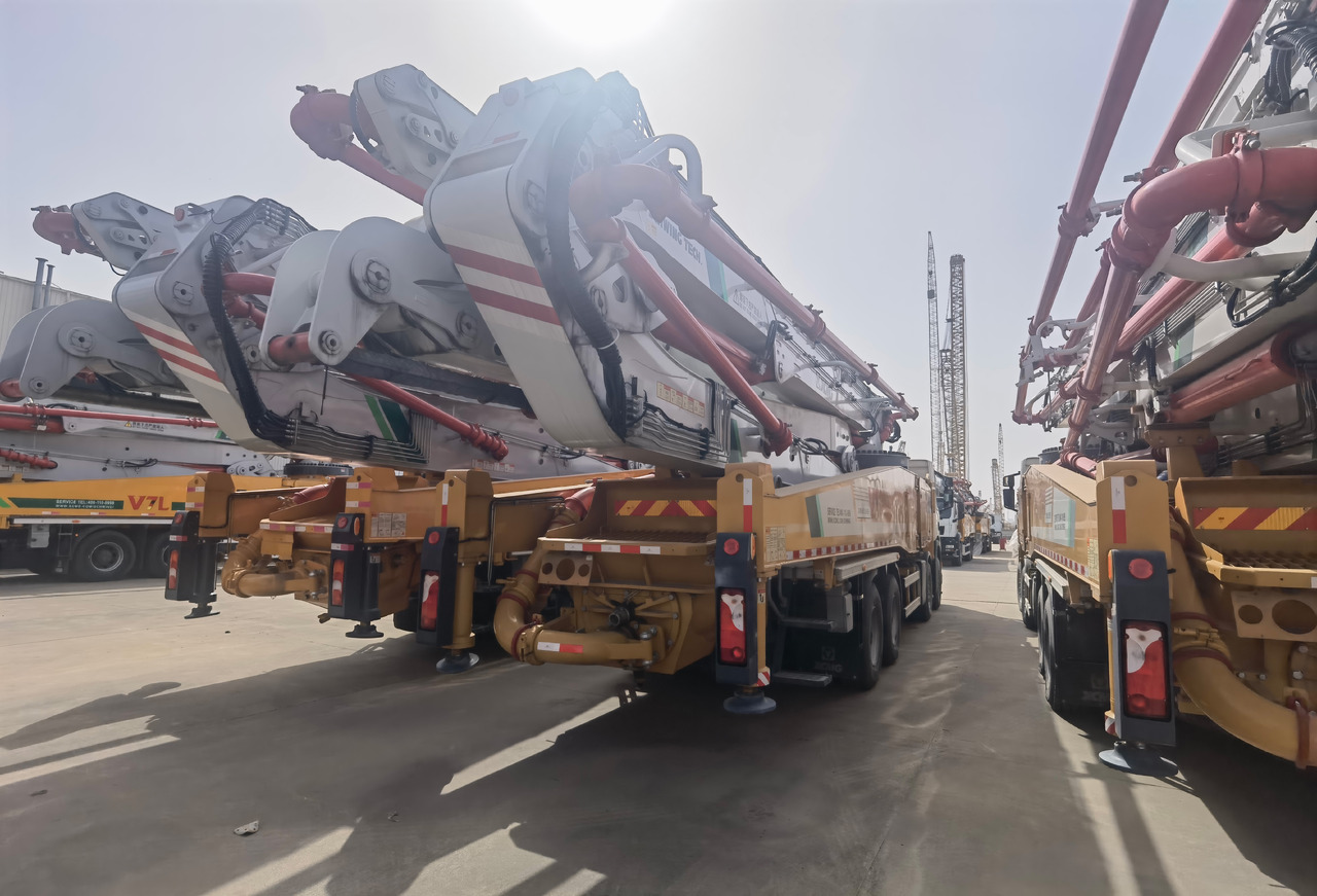 XCMG Official Used Diesel Concrete Pump 62m HB62V Truck-mounted Concrete Pump Hot Sale - Autočerpadlo: obrázok 4 XCMG Official Used Diesel Concrete Pump 62m HB62V Truck-mounted Concrete Pump Hot Sale - Autočerpadlo: obrázok 4