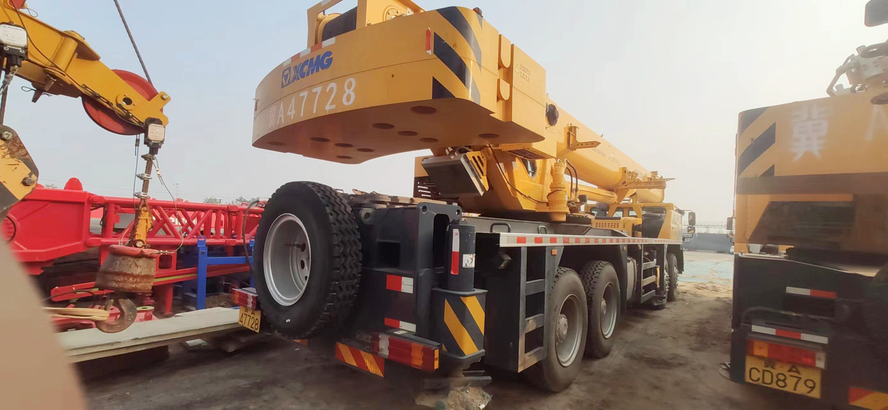 XCMG Official Used Pickup Truck Crane QY55K5D Telescopic Truck Crane Hot Sale - Autožeriav: obrázok 3 XCMG Official Used Pickup Truck Crane QY55K5D Telescopic Truck Crane Hot Sale - Autožeriav: obrázok 3
