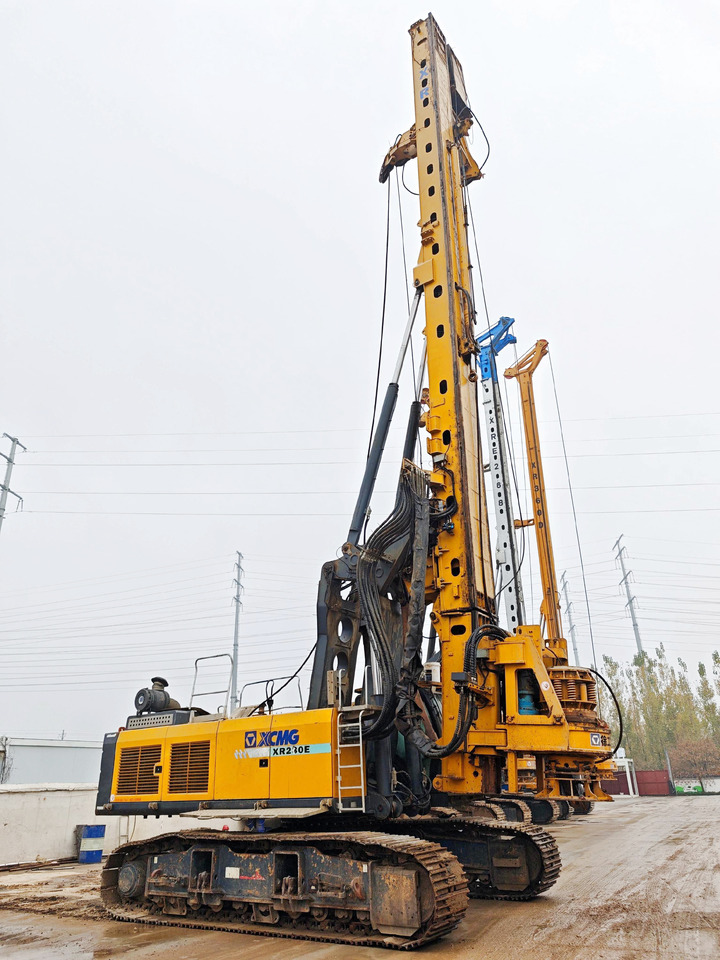 XCMG Official  XR240E Rotary Drilling Rig Machine Used Diesel Hydraulic Drilling Rig Price - Vrtné príslušenstvo: obrázok 3 XCMG Official  XR240E Rotary Drilling Rig Machine Used Diesel Hydraulic Drilling Rig Price - Vrtné príslušenstvo: obrázok 3