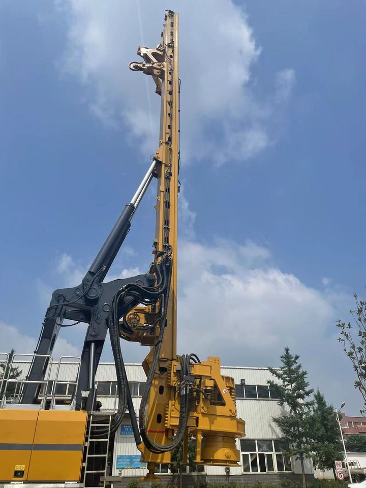 XCMG Used Drilling Rigs Rig Machine XR380E Pile Rig top supplier - Vrtné príslušenstvo: obrázok 2 XCMG Used Drilling Rigs Rig Machine XR380E Pile Rig top supplier - Vrtné príslušenstvo: obrázok 2