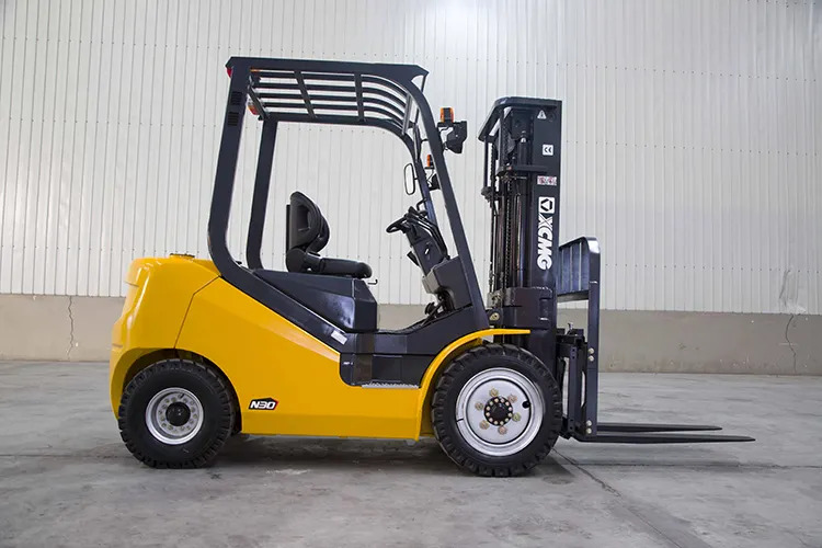 XCMG XCB30 3 ton hydraulic Fork Lift Truck Forklift With Attachments - Terénny vozík: obrázok 4 XCMG XCB30 3 ton hydraulic Fork Lift Truck Forklift With Attachments - Terénny vozík: obrázok 4