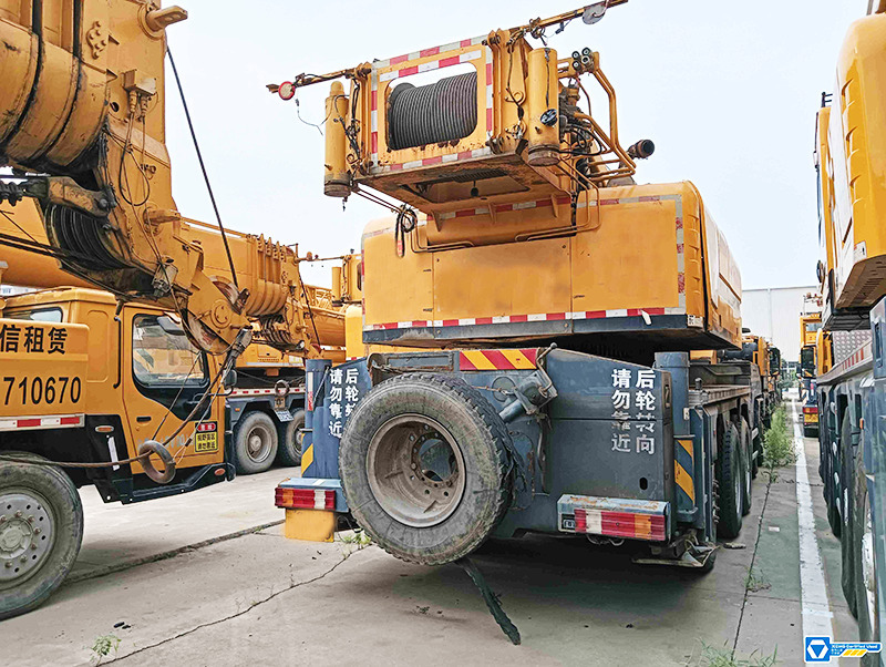 XCMG XCT130 130 ton used mobile crane second hand price - Autožeriav: obrázok 3 XCMG XCT130 130 ton used mobile crane second hand price - Autožeriav: obrázok 3