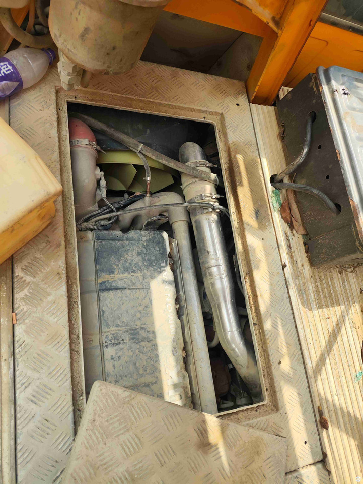 Autožeriav XCMG XCT55L5 55ton used 5-section truck crane price: obrázok 7 Autožeriav XCMG XCT55L5 55ton used 5-section truck crane price: obrázok 7