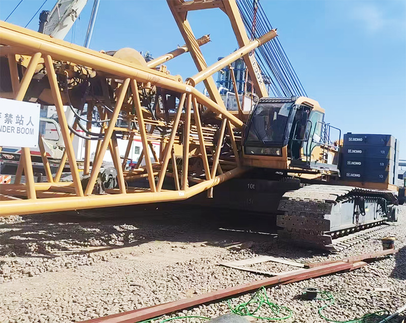 XCMG XGC300 used 300 tons crawler crane for sale - Pásový žeriav: obrázok 3 XCMG XGC300 used 300 tons crawler crane for sale - Pásový žeriav: obrázok 3