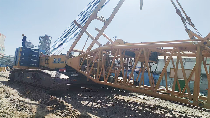 XCMG XGC300 used 300 tons crawler crane for sale - Pásový žeriav: obrázok 4 XCMG XGC300 used 300 tons crawler crane for sale - Pásový žeriav: obrázok 4