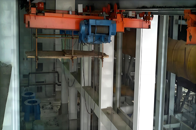 XCMG electric double-girder suspension rail-crossing crane - Portálový žeriav: obrázok 5 XCMG electric double-girder suspension rail-crossing crane - Portálový žeriav: obrázok 5