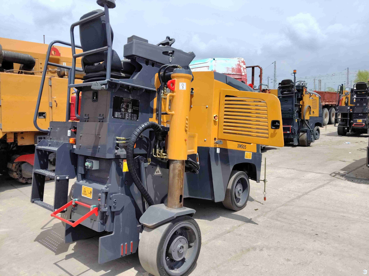 XCMG official XM505IV 500mm road milling machine - Cestná fréza: obrázok 4 XCMG official XM505IV 500mm road milling machine - Cestná fréza: obrázok 4