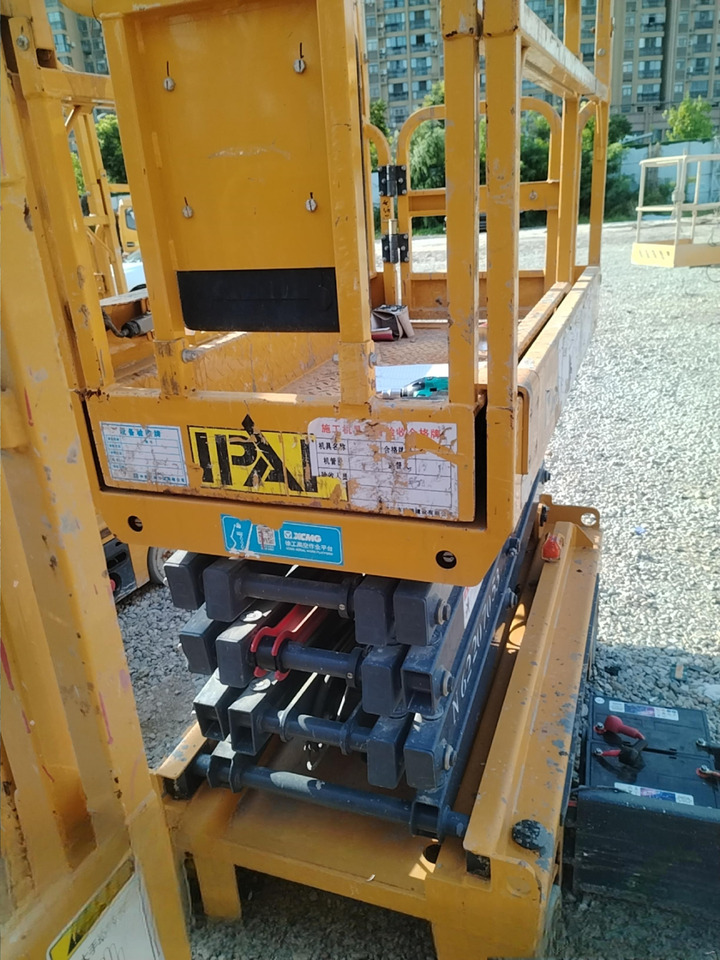 XCMG scissor lift 6m Self-propelled scissor lift price - Samohybná plošiny: obrázok 2 XCMG scissor lift 6m Self-propelled scissor lift price - Samohybná plošiny: obrázok 2