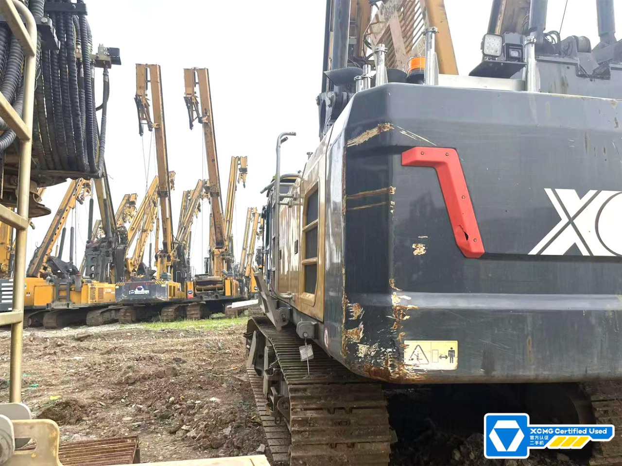 XCMG used XR360ES hydraulic crawler rotary driling rig Machine - Vrtné príslušenstvo: obrázok 5 XCMG used XR360ES hydraulic crawler rotary driling rig Machine - Vrtné príslušenstvo: obrázok 5