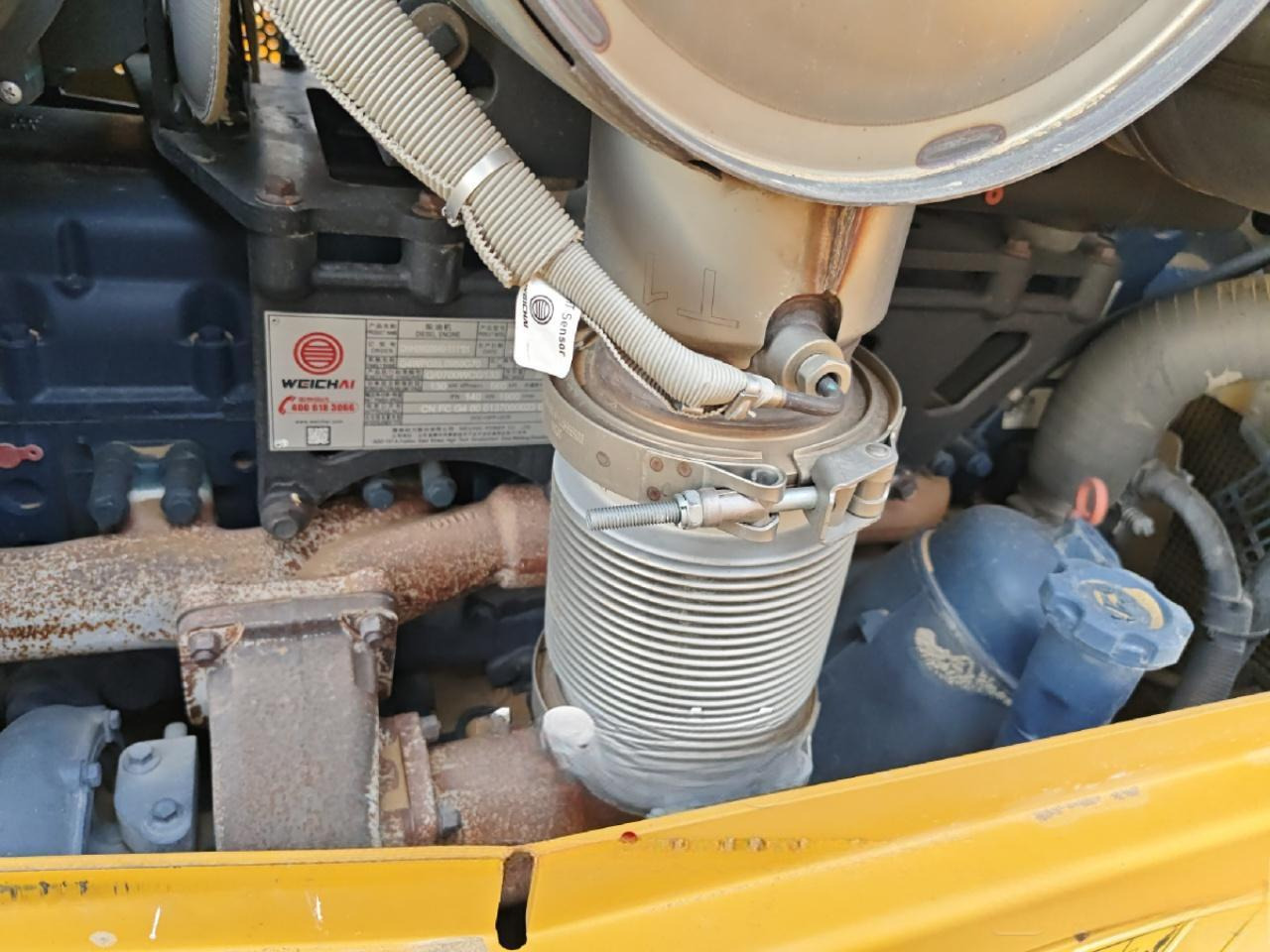 XCMG used road bulldozer D170 Mini Diesel Crawler price - Buldozér: obrázok 5 XCMG used road bulldozer D170 Mini Diesel Crawler price - Buldozér: obrázok 5