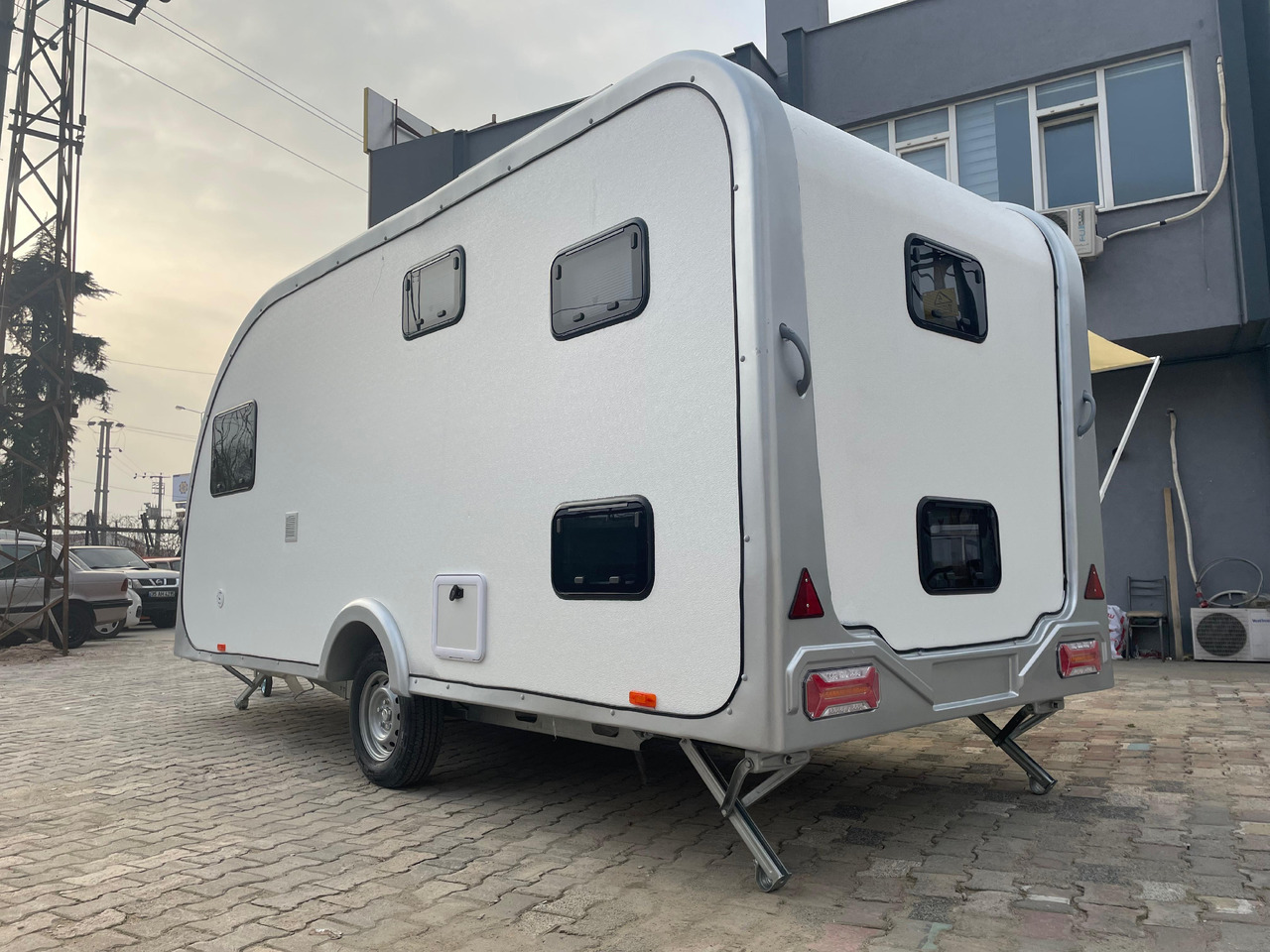 KAMPKON KARAVAN 514 C - Karavan: obrázok 4 KAMPKON KARAVAN 514 C - Karavan: obrázok 4