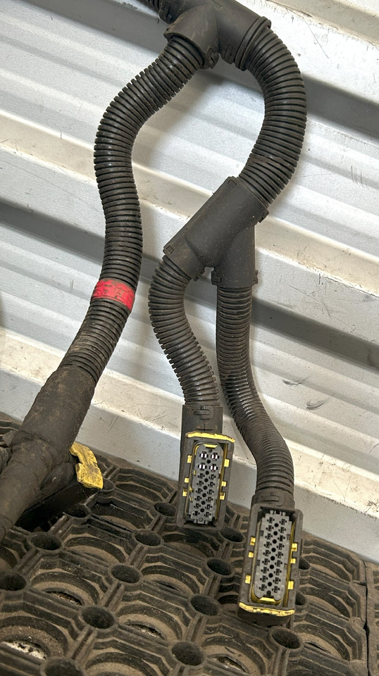 DAF CF EURO 6 CATALYTIC CONVERTER WIRING HARNESS - Výfukový systém: obrázok 2 DAF CF EURO 6 CATALYTIC CONVERTER WIRING HARNESS - Výfukový systém: obrázok 2
