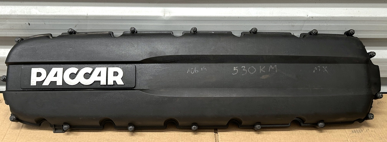 DAF ENGINE VALVE COVER + SPACER FRAME XF 106 - Hlava valcov: obrázok 2 DAF ENGINE VALVE COVER + SPACER FRAME XF 106 - Hlava valcov: obrázok 2