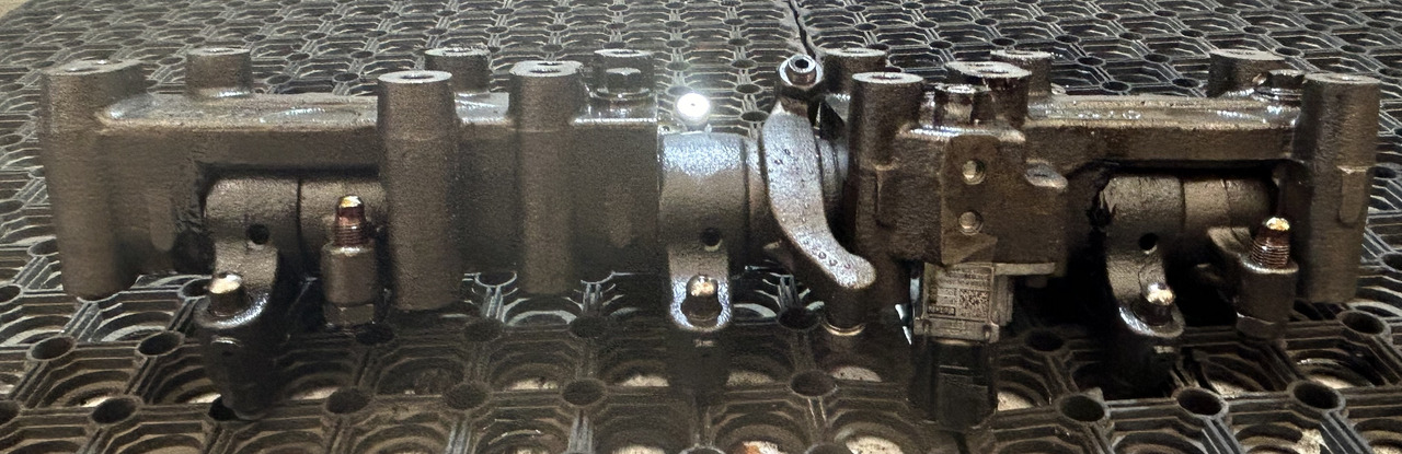 DAF VALVE LEVER ARMS KEYBOARD MX XF 480 - Ventil: obrázok 3 DAF VALVE LEVER ARMS KEYBOARD MX XF 480 - Ventil: obrázok 3