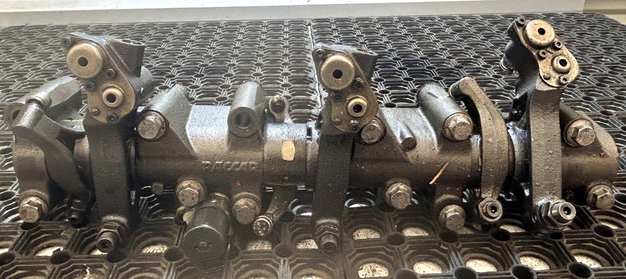 DAF VALVE LEVER ARMS KEYBOARD MX XF 480 - Ventil: obrázok 1 DAF VALVE LEVER ARMS KEYBOARD MX XF 480 - Ventil: obrázok 1
