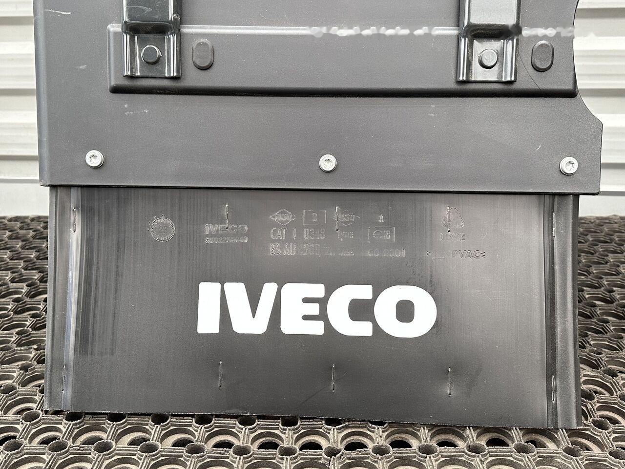 IVECO EUROCARGO 5801551258 - Blatník pre Nákladné auto: obrázok 4 IVECO EUROCARGO 5801551258 - Blatník pre Nákladné auto: obrázok 4