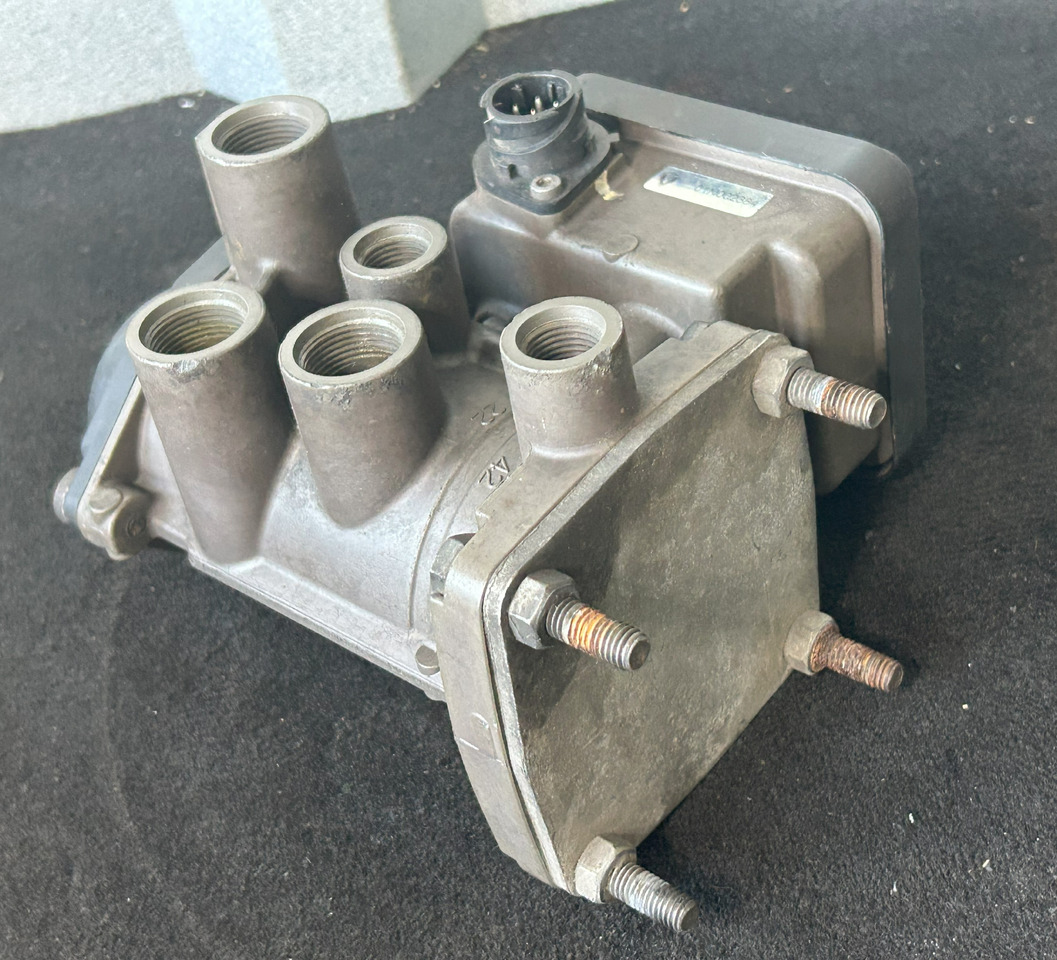 KNORR-BREMSE TRAILER EBS CONTROL VALVE / EUROPE / VOLVO - Brzdový ventil: obrázok 5 KNORR-BREMSE TRAILER EBS CONTROL VALVE / EUROPE / VOLVO - Brzdový ventil: obrázok 5