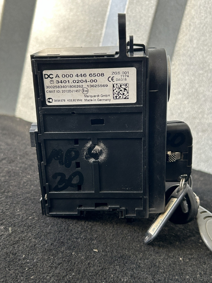 MERCEDES-BENZ ACTROS MP4 START/STOP IGNITION SWITCH - Palubná doska pre Nákladné auto: obrázok 4 MERCEDES-BENZ ACTROS MP4 START/STOP IGNITION SWITCH - Palubná doska pre Nákladné auto: obrázok 4