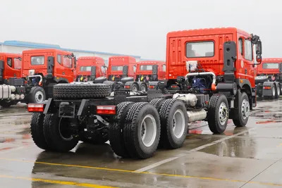 8X4 Tractor Unit 12-Wheeler Dongfeng 300HP Dumper Truck with 8m Cargo Box - Sklápač: obrázok 1 8X4 Tractor Unit 12-Wheeler Dongfeng 300HP Dumper Truck with 8m Cargo Box - Sklápač: obrázok 1