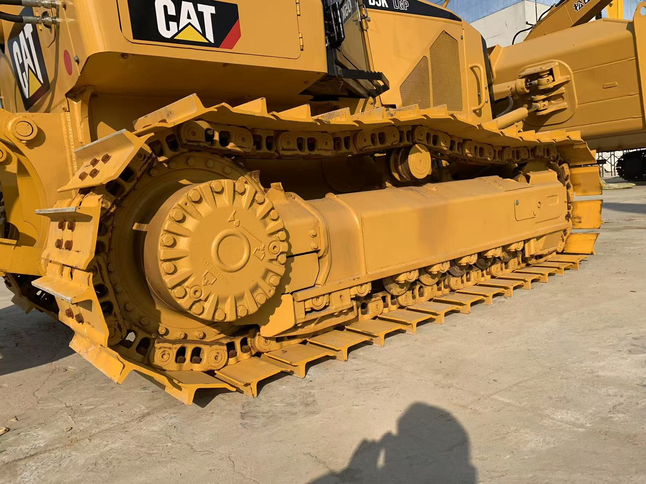 Caterpillar Bulldozer CAT D5G, D5K Good Price Japan Origin Tractor - Buldozér: obrázok 5 Caterpillar Bulldozer CAT D5G, D5K Good Price Japan Origin Tractor - Buldozér: obrázok 5