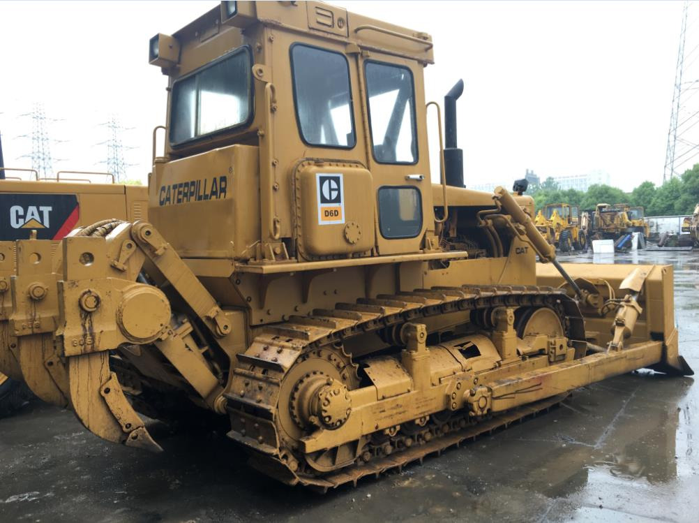 Caterpillar D6D Bulldozer Good Condition Tracked Tractor for Bolivia - Buldozér: obrázok 4 Caterpillar D6D Bulldozer Good Condition Tracked Tractor for Bolivia - Buldozér: obrázok 4