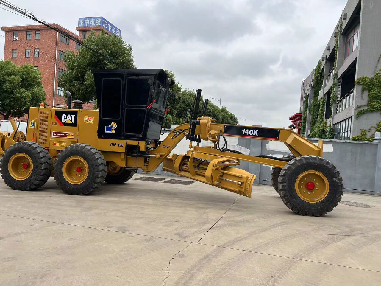 Caterpillar Motor Grader Secondhand CAT 140K, 140H with Good Price - Zrovnávač: obrázok 2 Caterpillar Motor Grader Secondhand CAT 140K, 140H with Good Price - Zrovnávač: obrázok 2