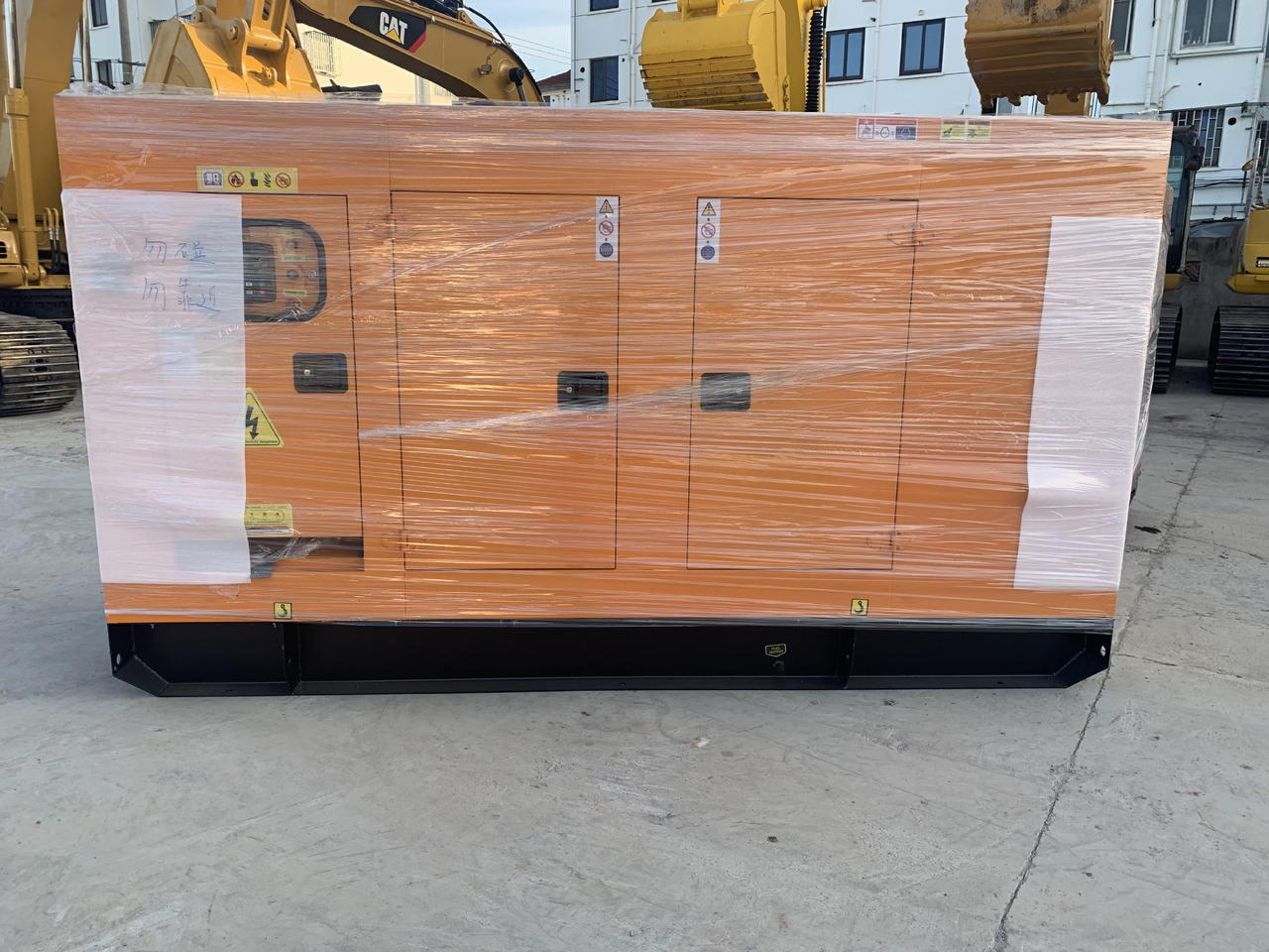 Cummins Gnerator Set 90KW Three Phase Power 50HZ - Elektrický generátor: obrázok 3 Cummins Gnerator Set 90KW Three Phase Power 50HZ - Elektrický generátor: obrázok 3