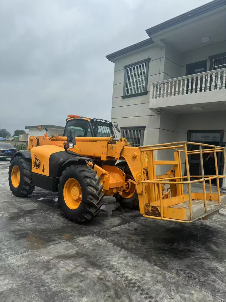 JCB 535-95 Secondhand Telehandler 3 section Telescopic Boom - Teleskopický nakladač: obrázok 3 JCB 535-95 Secondhand Telehandler 3 section Telescopic Boom - Teleskopický nakladač: obrázok 3