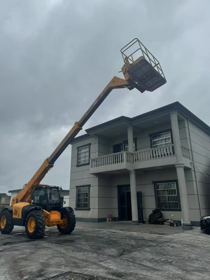 JCB 535-95 Secondhand Telehandler 3 section Telescopic Boom - Teleskopický nakladač: obrázok 1 JCB 535-95 Secondhand Telehandler 3 section Telescopic Boom - Teleskopický nakladač: obrázok 1