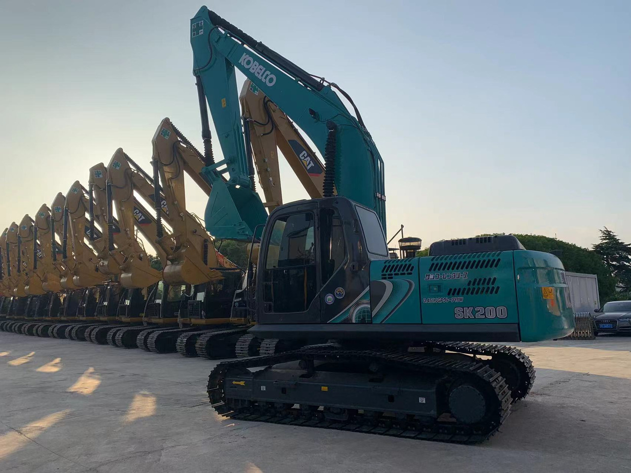 Kobelco Secondhand Excavator SK200 Cheap price - Pásové rýpadlo: obrázok 1 Kobelco Secondhand Excavator SK200 Cheap price - Pásové rýpadlo: obrázok 1